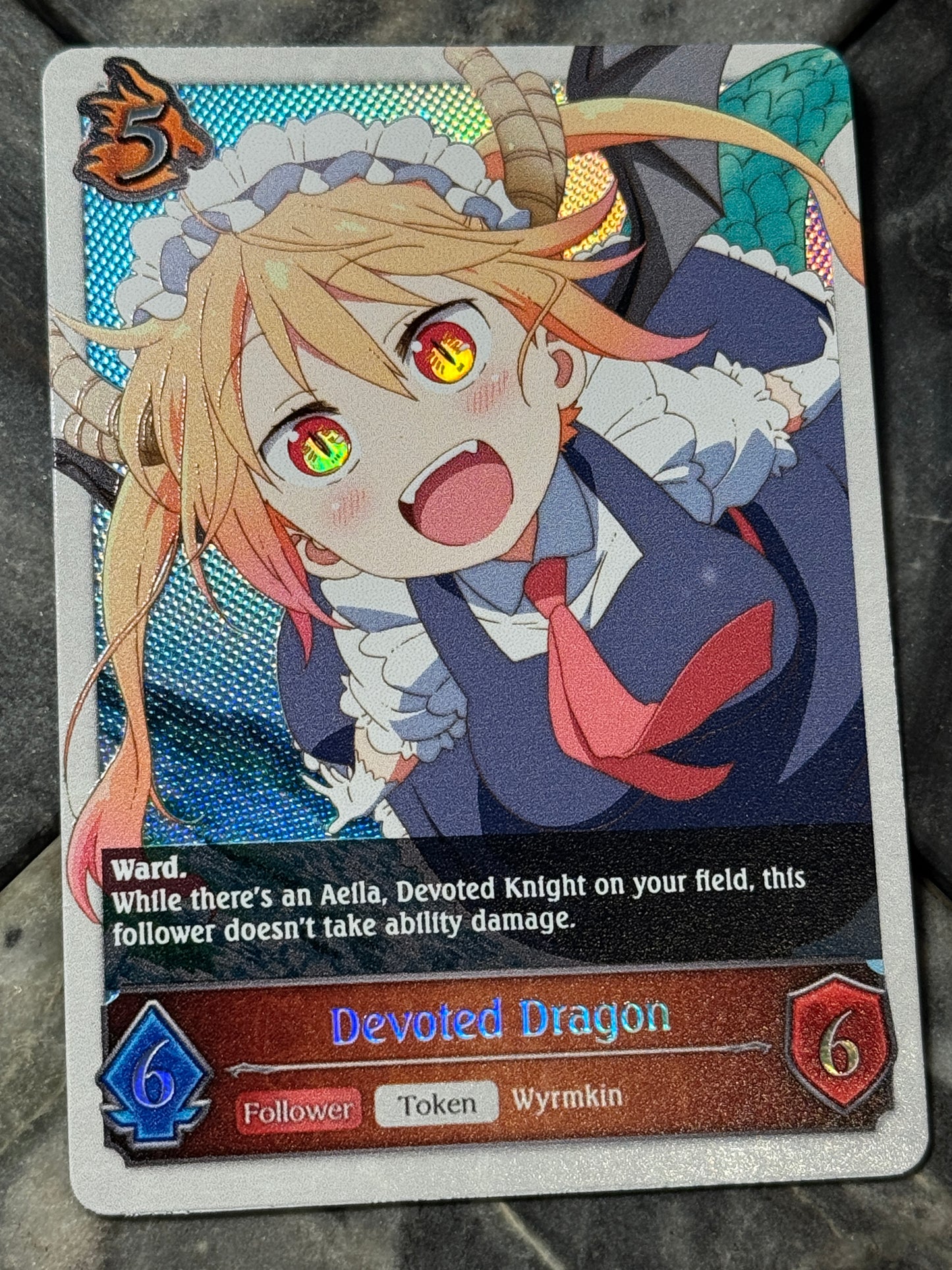Shadowverse : Full Art Textured Holographic Dragon Maid Dependable Dragon Token